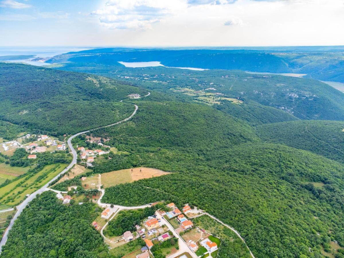 Villa Krasna Kuca à Labin  Extérieur photo